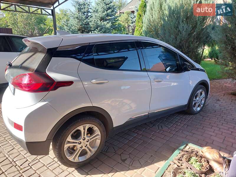 Хэтчбек Chevrolet Bolt EV 2020 в Кривом Роге