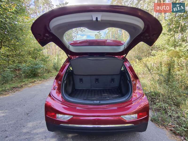Хетчбек Chevrolet Bolt EV 2017 в Києві
