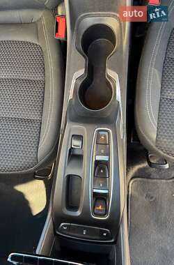 Хэтчбек Chevrolet Bolt EV 2022 в 