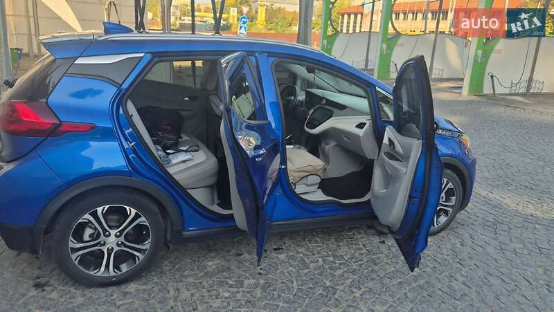 Хэтчбек Chevrolet Bolt EV 2017 в Киеве