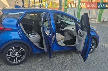 Хэтчбек Chevrolet Bolt EV 2017 в 