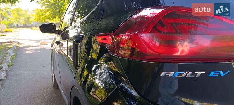 Хэтчбек Chevrolet Bolt EV 2017 в Запорожье