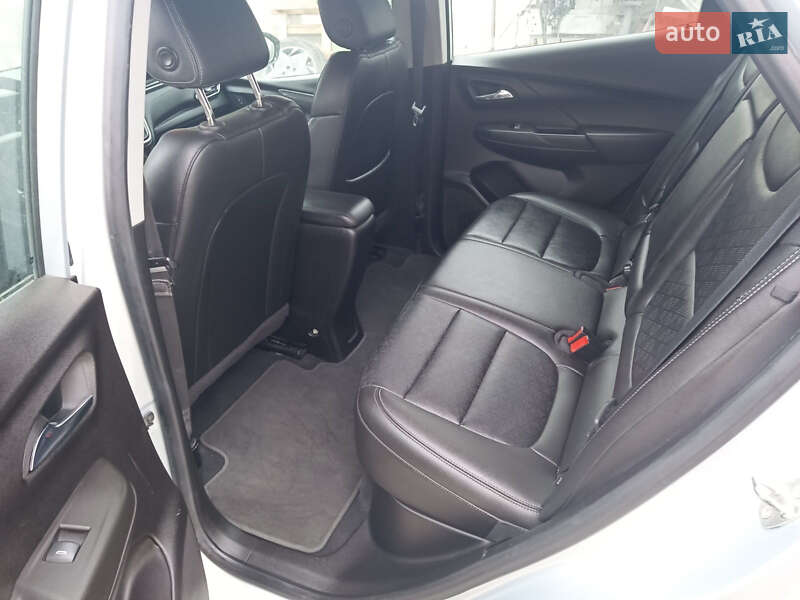 Хэтчбек Chevrolet Bolt EV 2023 в Киеве