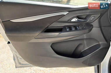 Хэтчбек Chevrolet Bolt EV 2022 в 