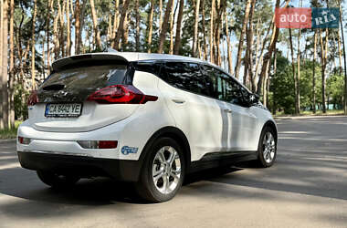 Хэтчбек Chevrolet Bolt EV 2021 в 