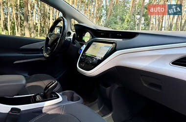 Хэтчбек Chevrolet Bolt EV 2021 в 