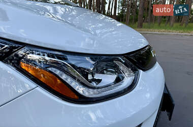 Хэтчбек Chevrolet Bolt EV 2021 в 