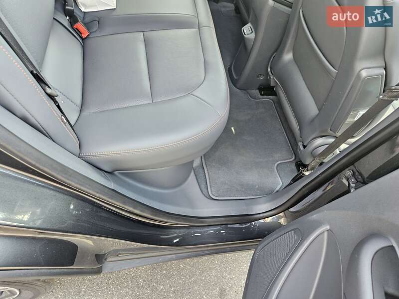 Хэтчбек Chevrolet Bolt EV 2018 в Киеве фото 9 Хэтчбек Chevrolet Bolt EV 2018 в Киеве