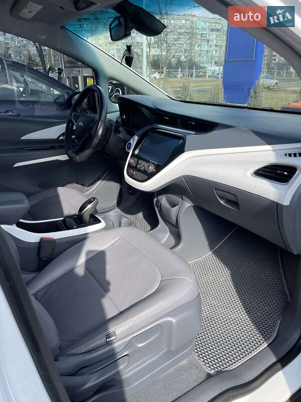 Хэтчбек Chevrolet Bolt EV 2017 в Полтаве