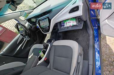 Хэтчбек Chevrolet Bolt EV 2020 в 