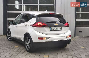 Хэтчбек Chevrolet Bolt EV 2018 в 