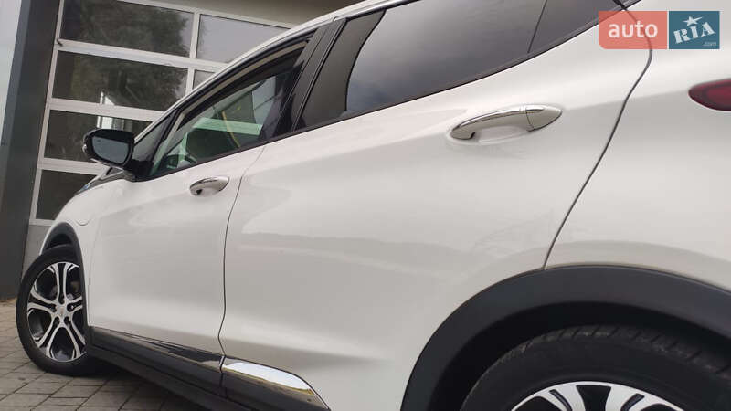 Хэтчбек Chevrolet Bolt EV 2018 в Дрогобыче