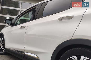 Хэтчбек Chevrolet Bolt EV 2018 в 