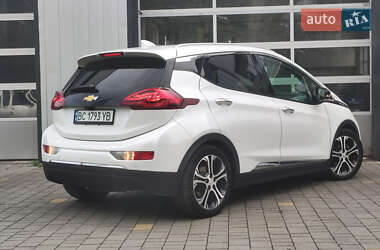 Хэтчбек Chevrolet Bolt EV 2018 в 