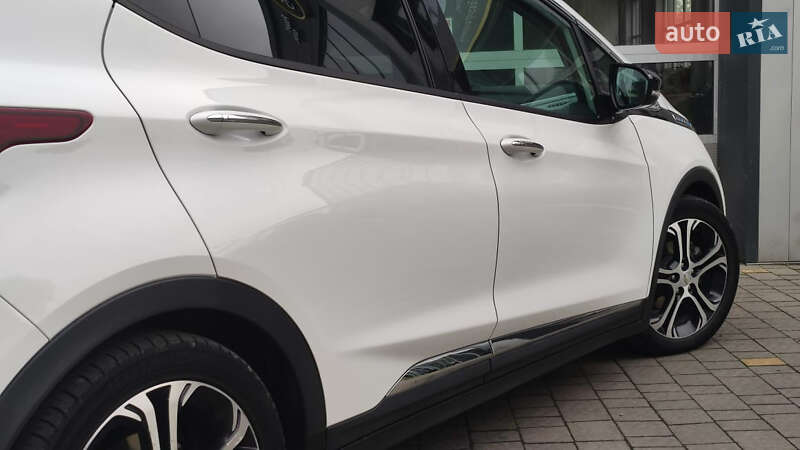 Хэтчбек Chevrolet Bolt EV 2018 в Дрогобыче