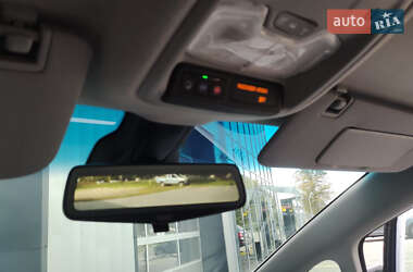 Хэтчбек Chevrolet Bolt EV 2018 в 