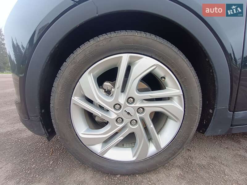 Хэтчбек Chevrolet Bolt EV 2023 в Ровно