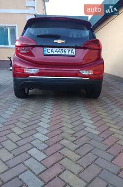 Хэтчбек Chevrolet Bolt EV 2020 в 