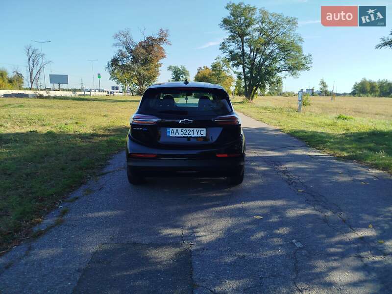 Хэтчбек Chevrolet Bolt EV 2023 в Киеве фото 19 Хэтчбек Chevrolet Bolt EV 2023 в Киеве