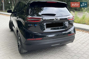 Хэтчбек Chevrolet Bolt EV 2023 в 