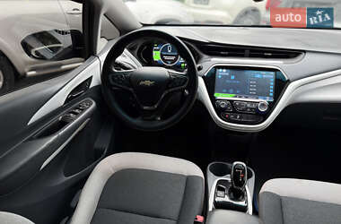 Хэтчбек Chevrolet Bolt EV 2017 в 