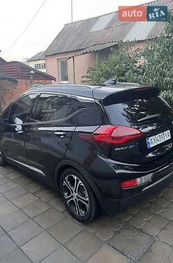 Хэтчбек Chevrolet Bolt EV 2017 в 