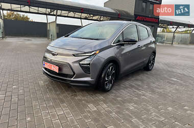 Хэтчбек Chevrolet Bolt EV 2022 в 