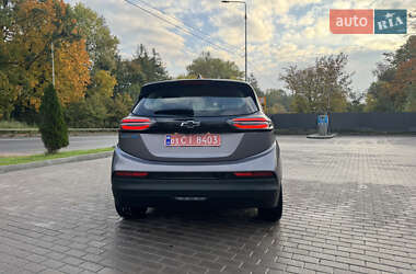 Хэтчбек Chevrolet Bolt EV 2022 в 