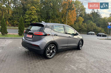 Хэтчбек Chevrolet Bolt EV 2022 в 