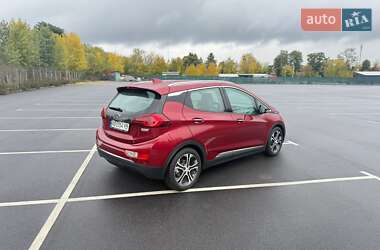 Хэтчбек Chevrolet Bolt EV 2020 в 