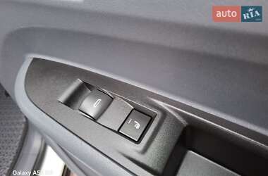 Хэтчбек Chevrolet Bolt EV 2021 в 