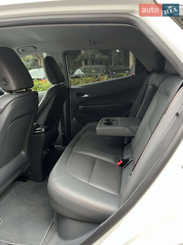 Хэтчбек Chevrolet Bolt EV 2018 в Киеве