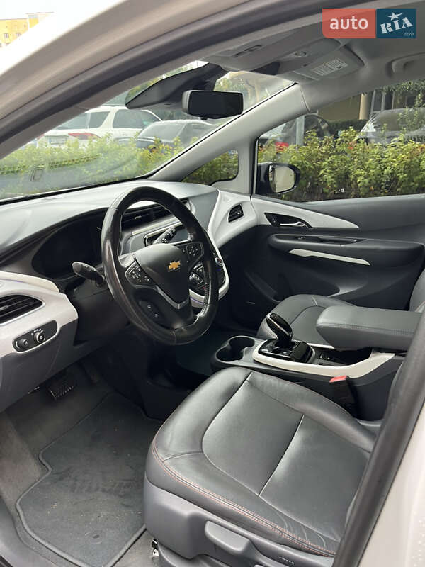 Хэтчбек Chevrolet Bolt EV 2018 в Киеве