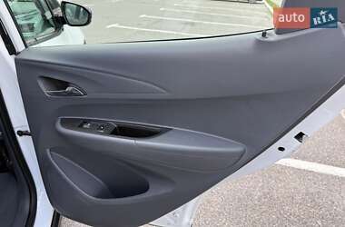 Хэтчбек Chevrolet Bolt EV 2017 в 