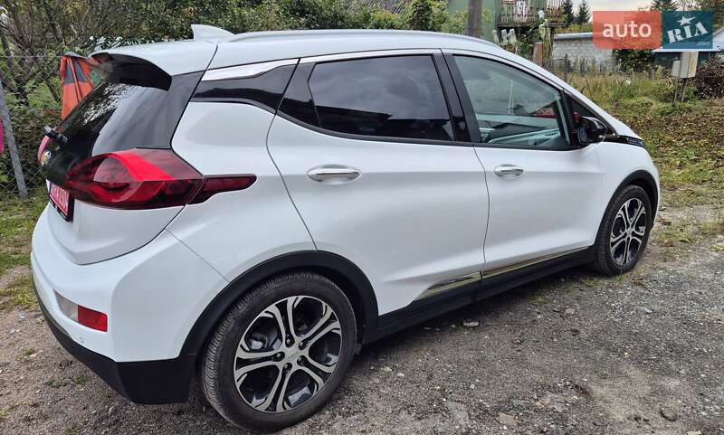 Хэтчбек Chevrolet Bolt EV 2020 в Львове фото 6 Хэтчбек Chevrolet Bolt EV 2020 в Львове