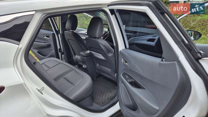 Хэтчбек Chevrolet Bolt EV 2020 в Львове фото 11 Хэтчбек Chevrolet Bolt EV 2020 в Львове