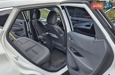 Хетчбек Chevrolet Bolt EV 2020 в 