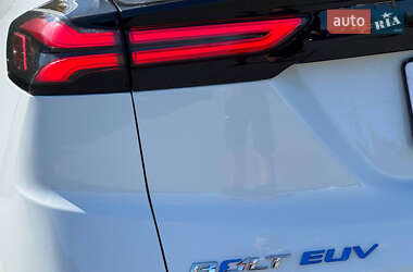 Хэтчбек Chevrolet Bolt EV 2022 в 