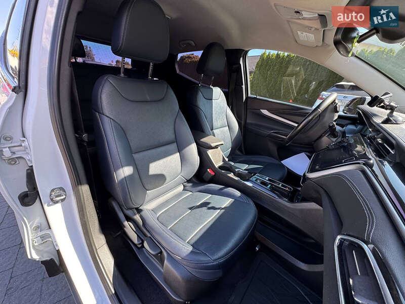 Хэтчбек Chevrolet Bolt EV 2022 в Стрые