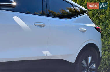 Хэтчбек Chevrolet Bolt EV 2022 в 