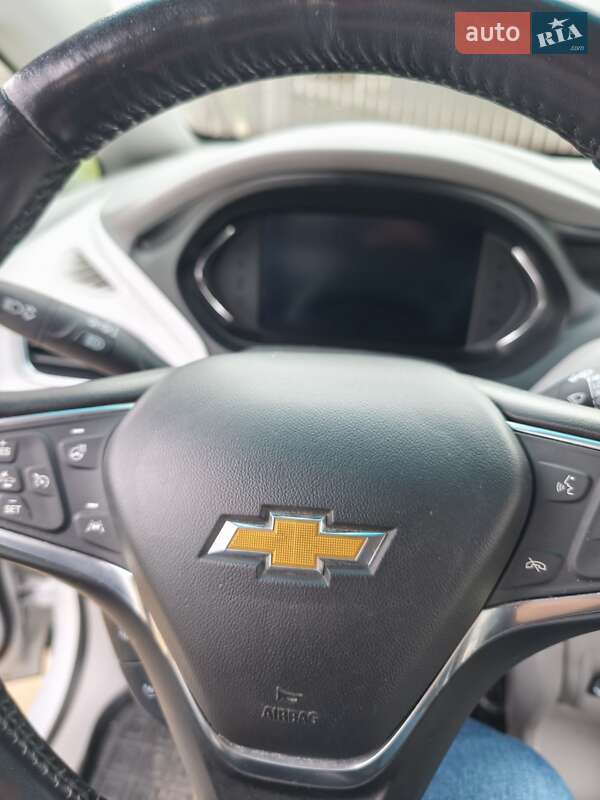 Хетчбек Chevrolet Bolt EV 2017 в Новояворівську