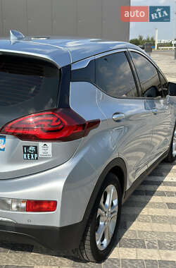 Хетчбек Chevrolet Bolt EV 2017 в 