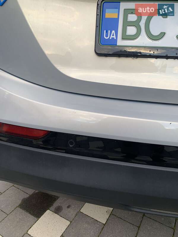 Хэтчбек Chevrolet Bolt EV 2023 в Золочеве фото 9 Хэтчбек Chevrolet Bolt EV 2023 в Золочеве