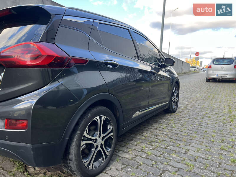 Хетчбек Chevrolet Bolt EV 2017 в Яворові фото 17 Хетчбек Chevrolet Bolt EV 2017 в Яворові