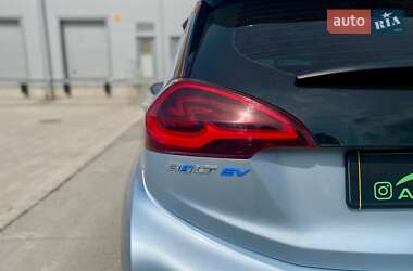 Хетчбек Chevrolet Bolt EV 2017 в 