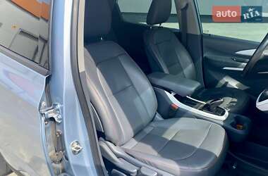 Хетчбек Chevrolet Bolt EV 2017 в 