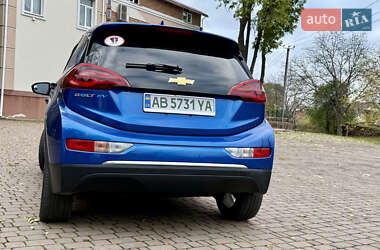 Хетчбек Chevrolet Bolt EV 2017 в  фото 6 Хетчбек Chevrolet Bolt EV 2017 в