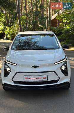 Хэтчбек Chevrolet Bolt EV 2022 в 