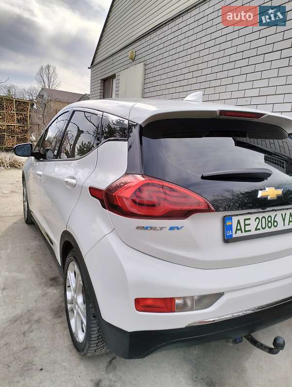Хэтчбек Chevrolet Bolt EV 2018 в Днепре фото 3 Хэтчбек Chevrolet Bolt EV 2018 в Днепре