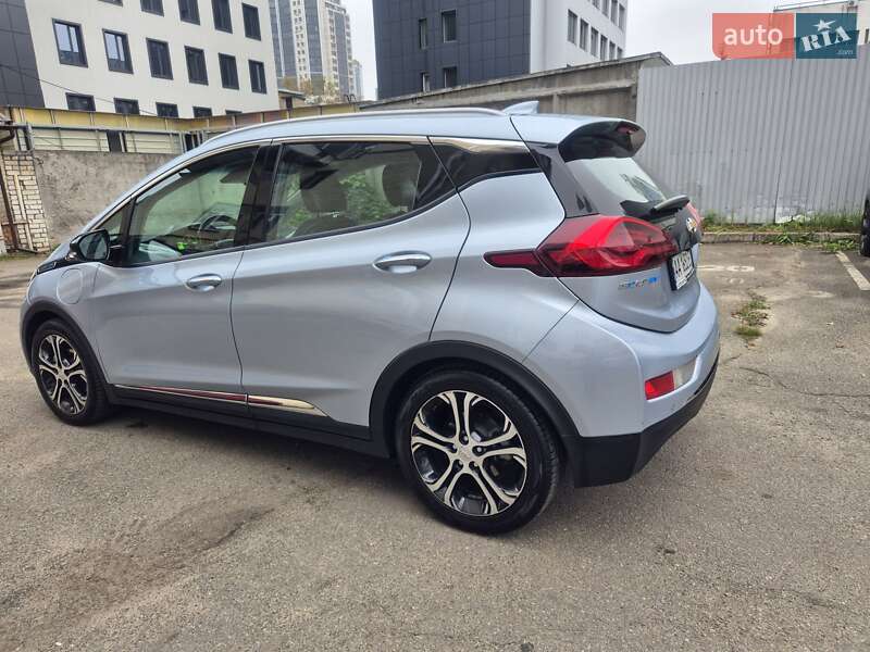 Хэтчбек Chevrolet Bolt EV 2017 в Киеве фото 7 Хэтчбек Chevrolet Bolt EV 2017 в Киеве